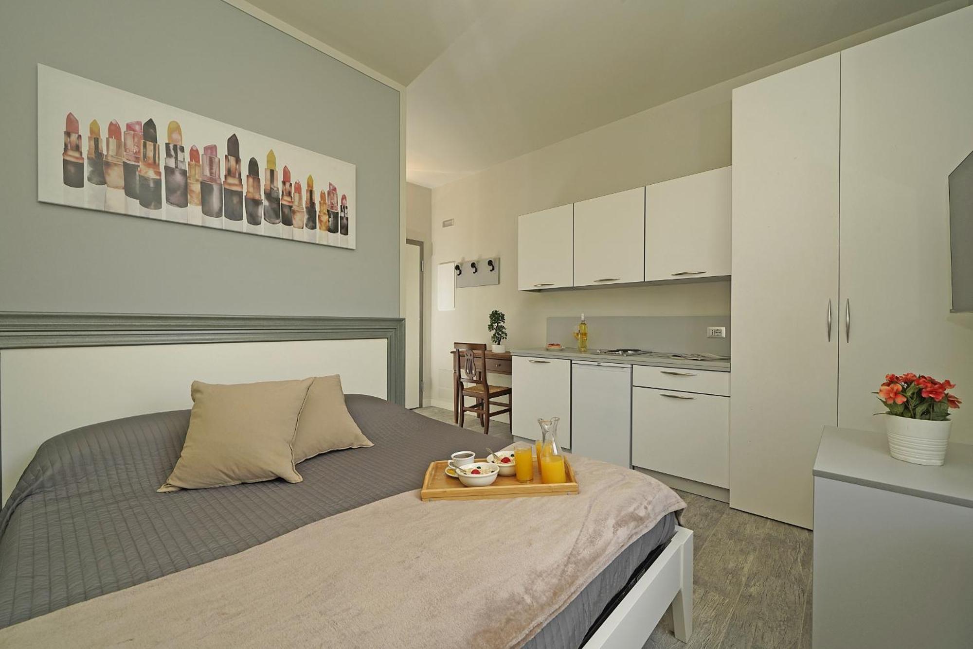 Villa Caterina Apartments By Wonderful Italy デセンツァーノ・デル・ガルダ エクステリア 写真